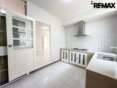 โฮมเพลสรามคำแหง140 (Home Place Ramkhamhaeng) บ้านเดี่ยว 2 ชั้น พื้นที่ 70 ตารางวา โรงเรียนนานาชาติAscot ใกล้รถไฟฟ้าสายสีส้ม สถานีน้อมเกล้า