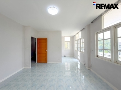 โฮมเพลสรามคำแหง140 (Home Place Ramkhamhaeng) บ้านเดี่ยว 2 ชั้น พื้นที่ 70 ตารางวา โรงเรียนนานาชาติAscot ใกล้รถไฟฟ้าสายสีส้ม สถานีน้อมเกล้า