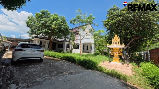 บ้านเดี่ยวลดาวัลย์ ปิ่นเกล้า-พุทธมณฑลสาย 3 ที่ดิน 281 ตารางวา พื้นที่มากถึง 535 ตารางเมตร เพียง 17.7 ล้าน "บ้านหลังใหญ่ที่ใช่ — หายากแล้วในราคานี้"