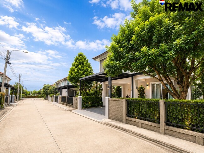 ขายบ้านเดี่ยว Casa Presto ราชพฤกษ์–แจ้งวัฒนะ บ้านสวยพร้อมอยู่ Built-in ทั้งหลัง ราคาถูกที่สุดในโครงการ