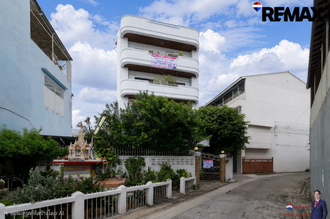 "บ้าน" แบบ Sky Terrace บนเส้น เจริญรัถ ใกล้ Icon Siam!! , 50 ตร.วา, 493 ตร.ม