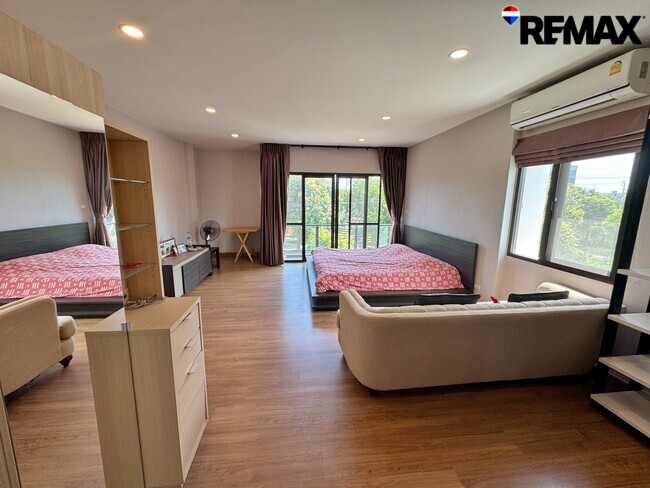 ขายบ้านเดี่ยวแปลงมุม หลังใหญ่ที่สุดในโครงการ! Centro ราชพฤกษ์–สวนผัก (5 นอน 342 ตร.ม.) ใกล้ทางด่วนศรีรัช แค่ 5 นาที