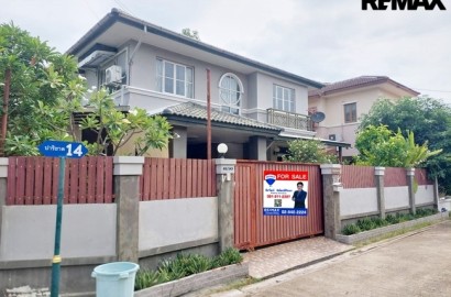 ขายบ้านเดี่ยว 2 ชั้น หลังมุม พร้อมอยู่ โครงการหมู่บ้านปาริชาต ปิ่นเกล้า