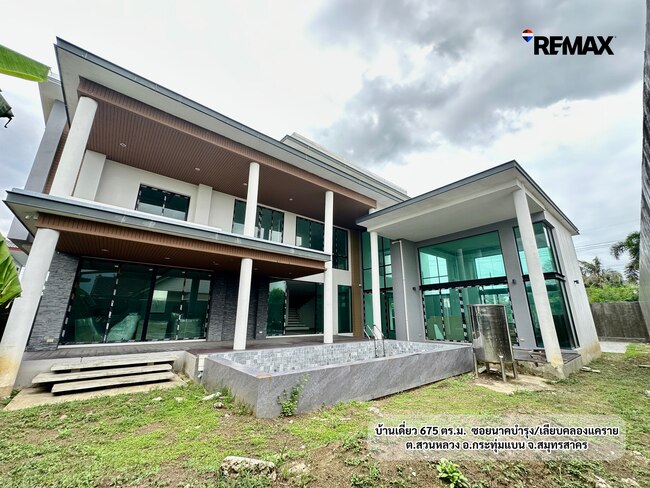บ้านเดี่ยว 3 ชั้น 675 ตร.ม. สวนหลวง กระทุ่มแบน | สร้างเสร็จแล้ว พร้อมสระว่ายน้ำ บนที่ดิน 200 ตร.ว. | 16.5 ล้านบาท