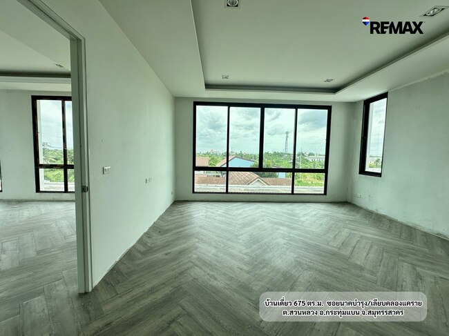 บ้านเดี่ยว 3 ชั้น 675 ตร.ม. สวนหลวง กระทุ่มแบน | สร้างเสร็จแล้ว พร้อมสระว่ายน้ำ บนที่ดิน 200 ตร.ว. | 16.5 ล้านบาท