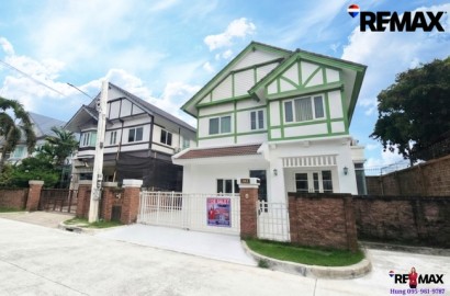 ขาย บ้านลัดดารมย์ ราชพฤกษ์ - ปิ่นเกล้า บ้านใกล้ Central Westville มีห้องนอนชั้นล่าง ปรังปรุงใหม่ไม่ถึงปี พร้อมเข้าอยู่ บนทำเลศักยภาพ ในราคาเพียง 7.55 ล้านบาทเท่านั้น