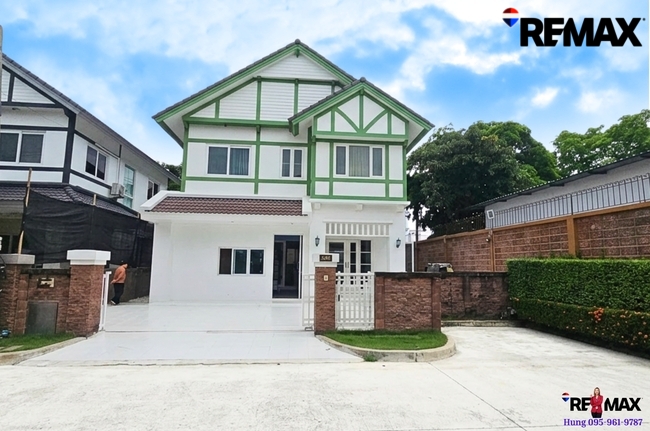 ขาย บ้านลัดดารมย์ ราชพฤกษ์ - ปิ่นเกล้า บ้านใกล้ Central Westville มีห้องนอนชั้นล่าง ปรังปรุงใหม่ไม่ถึงปี พร้อมเข้าอยู่ บนทำเลศักยภาพ ในราคาเพียง 7.55 ล้านบาทเท่านั้น