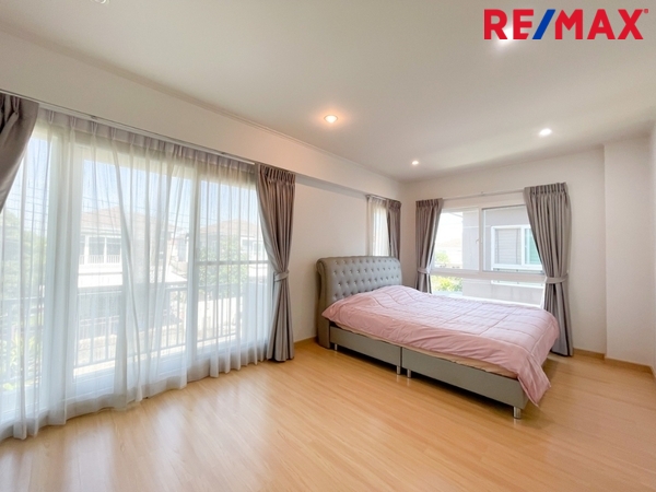 ศุภาลัย วิลล์ รามอินทรา 117 บ้านหลังริม พื้นที่ 48.1 ตารางวา พร้อมพื้นที่สีเขียวรอบบ้าน