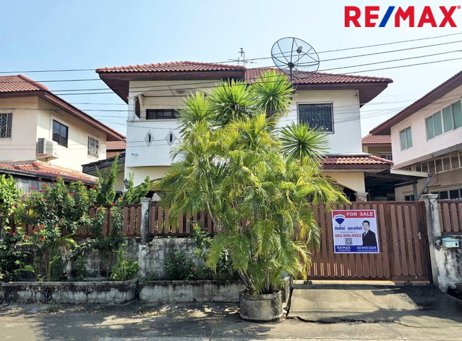 ขายบ้านแฝด หมู่บ้านทวีทอง 3 เพชรเกษม 69 เลียบคลองภาษีเจริญฝั่งเหนือ