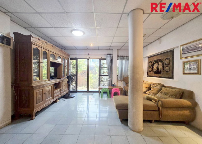 ขายบ้านแฝด หมู่บ้านทวีทอง 3 เพชรเกษม 69 เลียบคลองภาษีเจริญฝั่งเหนือ