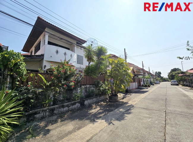 ขายบ้านแฝด หมู่บ้านทวีทอง 3 เพชรเกษม 69 เลียบคลองภาษีเจริญฝั่งเหนือ