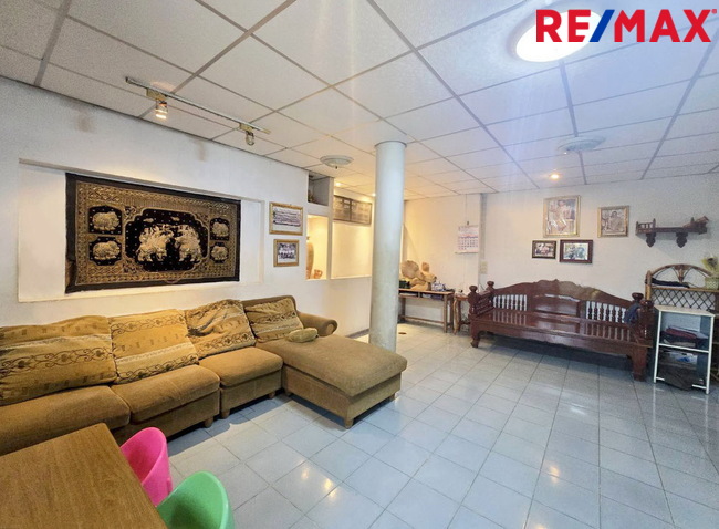 ขายบ้านแฝด หมู่บ้านทวีทอง 3 เพชรเกษม 69 เลียบคลองภาษีเจริญฝั่งเหนือ