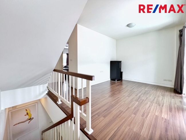 ขายทาวน์โฮม 3 ชั้น โครงการ Town Avenue พระราม 9 (กรุงเทพกรีฑา ซอย 7) ใกล้โรงเรียนนานาชาติเวลลิงตัน และ โรงเรียนนานาชาติไบรท์ตัน คอลเลจ