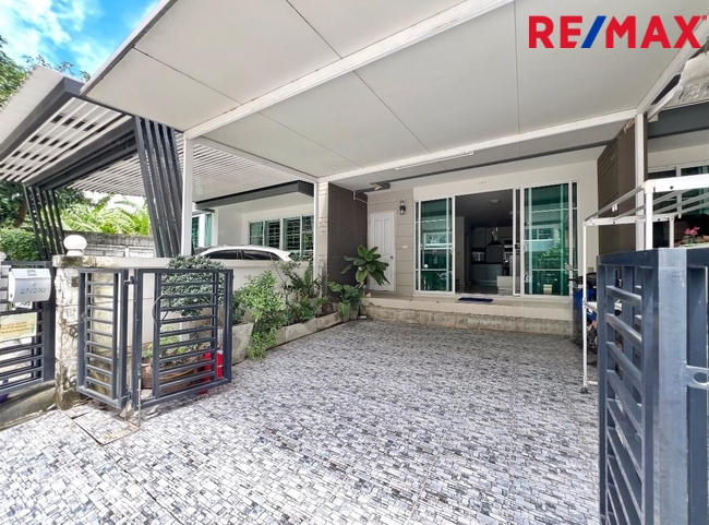 ขายทาวน์โฮม 3 ชั้น โครงการ Town Avenue พระราม 9 (กรุงเทพกรีฑา ซอย 7) ใกล้โรงเรียนนานาชาติเวลลิงตัน และ โรงเรียนนานาชาติไบรท์ตัน คอลเลจ