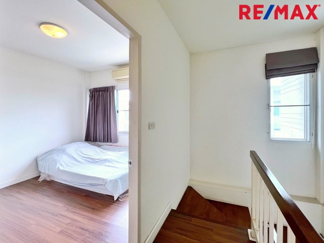 ขายทาวน์โฮม 3 ชั้น โครงการ Town Avenue พระราม 9 (กรุงเทพกรีฑา ซอย 7) ใกล้โรงเรียนนานาชาติเวลลิงตัน และ โรงเรียนนานาชาติไบรท์ตัน คอลเลจ