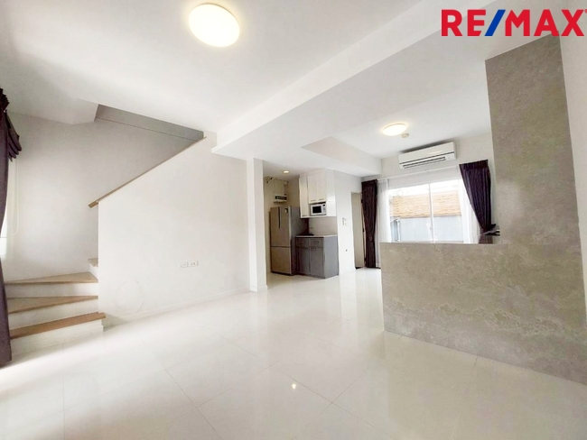 ขายทาวน์โฮม Villaggio เพชรเกษม–สาย 4 ทาวน์โฮมสไตล์อิตาลี ทำเลดี ใกล้เมือง ราคาดีมาก!