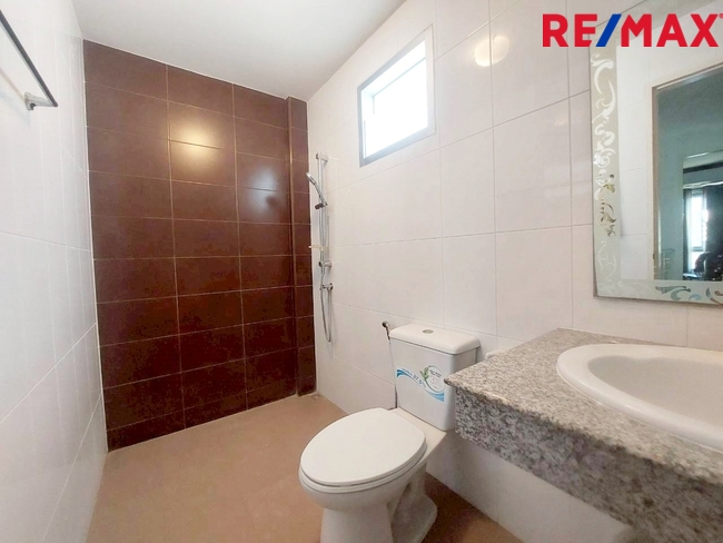 ทาวน์โฮมหลังมุม 2 ชั้น – โครงการเทอเรสพาร์ค เพชรเกษม–สาย 4 (บ้านสวยพร้อมอยู่)