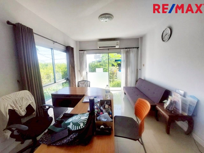 ทาวน์โฮมหลังมุม 2 ชั้น – โครงการเทอเรสพาร์ค เพชรเกษม–สาย 4 (บ้านสวยพร้อมอยู่)