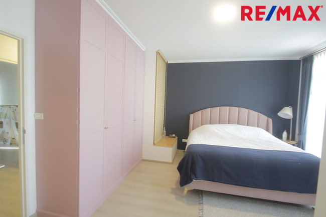 ทาวน์โฮมวิลลาจจิโอสุขสวัสดิ์ ประชาอุทิศ90 โครงการแลนด์แอนด์เอ้าส์ บ้านพร้อมอยู่ ตกแต่งเฟอร์แถมแอร์ 21.4วา ต้นโครงการ ใกล้ทางด่วนสุขสวัสดิ์ บางพลี เดินทางสะดวก