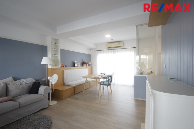 ทาวน์โฮมวิลลาจจิโอสุขสวัสดิ์ ประชาอุทิศ90 โครงการแลนด์แอนด์เอ้าส์ บ้านพร้อมอยู่ ตกแต่งเฟอร์แถมแอร์ 21.4วา ต้นโครงการ ใกล้ทางด่วนสุขสวัสดิ์ บางพลี เดินทางสะดวก