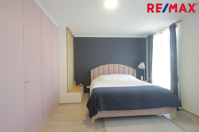 ทาวน์โฮมวิลลาจจิโอสุขสวัสดิ์ ประชาอุทิศ90 โครงการแลนด์แอนด์เอ้าส์ บ้านพร้อมอยู่ ตกแต่งเฟอร์แถมแอร์ 21.4วา ต้นโครงการ ใกล้ทางด่วนสุขสวัสดิ์ บางพลี เดินทางสะดวก