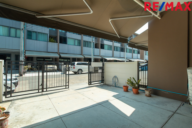 ขายบ้านกลางเมือง สาทร – สุขสวัสดิ์ ทาวน์โฮม 3 ชั้น ในซอยสุขสวัสดิ์ 39 ถูกสุดในโครงการ วิวสะพานภูมิพล