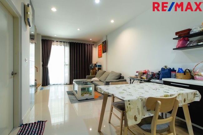 ขายบ้านกลางเมือง สาทร – สุขสวัสดิ์ ทาวน์โฮม 3 ชั้น ในซอยสุขสวัสดิ์ 39 ถูกสุดในโครงการ วิวสะพานภูมิพล