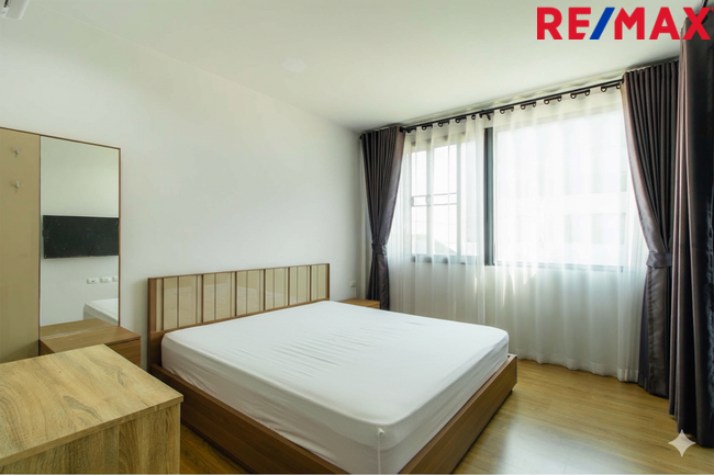 ขายบ้านกลางเมือง สาทร – สุขสวัสดิ์ ทาวน์โฮม 3 ชั้น ในซอยสุขสวัสดิ์ 39 ถูกสุดในโครงการ วิวสะพานภูมิพล