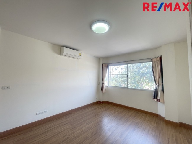 ขายทาวน์เฮ้าส์ หลังมุม แบริ่ง 58 หมู่บ้านศุภาลัย วิลล์ แบริ่ง Supalai Ville Bearingสุขุมวิท บางนา อ่อนนุช สุวรรณภูมิ BTS สายสีเขียวและสายสีเหลือง ใกล้โรงเรียนเซนต์โยเซฟ โรงเรียนนานาชาติและสนามบินสุวรรณภูมิ