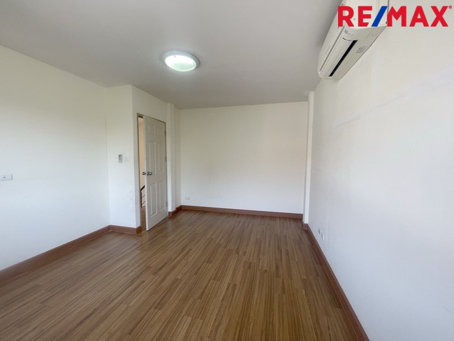 ขายทาวน์เฮ้าส์ หลังมุม แบริ่ง 58 หมู่บ้านศุภาลัย วิลล์ แบริ่ง Supalai Ville Bearingสุขุมวิท บางนา อ่อนนุช สุวรรณภูมิ BTS สายสีเขียวและสายสีเหลือง ใกล้โรงเรียนเซนต์โยเซฟ โรงเรียนนานาชาติและสนามบินสุวรรณภูมิ