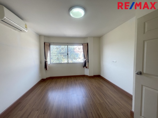 ขายทาวน์เฮ้าส์ หลังมุม แบริ่ง 58 หมู่บ้านศุภาลัย วิลล์ แบริ่ง Supalai Ville Bearingสุขุมวิท บางนา อ่อนนุช สุวรรณภูมิ BTS สายสีเขียวและสายสีเหลือง ใกล้โรงเรียนเซนต์โยเซฟ โรงเรียนนานาชาติและสนามบินสุวรรณภูมิ