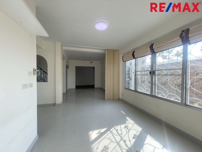 ขายทาวน์เฮ้าส์ หลังมุม แบริ่ง 58 หมู่บ้านศุภาลัย วิลล์ แบริ่ง Supalai Ville Bearingสุขุมวิท บางนา อ่อนนุช สุวรรณภูมิ BTS สายสีเขียวและสายสีเหลือง ใกล้โรงเรียนเซนต์โยเซฟ โรงเรียนนานาชาติและสนามบินสุวรรณภูมิ