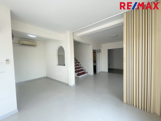 ขายทาวน์เฮ้าส์ หลังมุม แบริ่ง 58 หมู่บ้านศุภาลัย วิลล์ แบริ่ง Supalai Ville Bearingสุขุมวิท บางนา อ่อนนุช สุวรรณภูมิ BTS สายสีเขียวและสายสีเหลือง ใกล้โรงเรียนเซนต์โยเซฟ โรงเรียนนานาชาติและสนามบินสุวรรณภูมิ