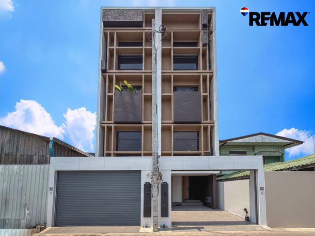 ทาวน์โฮมหรู 3.5 ชั้น The Cabinet 29 (เดอะ คาบิเน็ต ทเวนตีไนน์) ถนนประเสริฐมนูกิจ-รามอินทรา - เกษตร-นวมินทร์ พื้นที่ใช้สอยกว่า 250 ตร.ม.