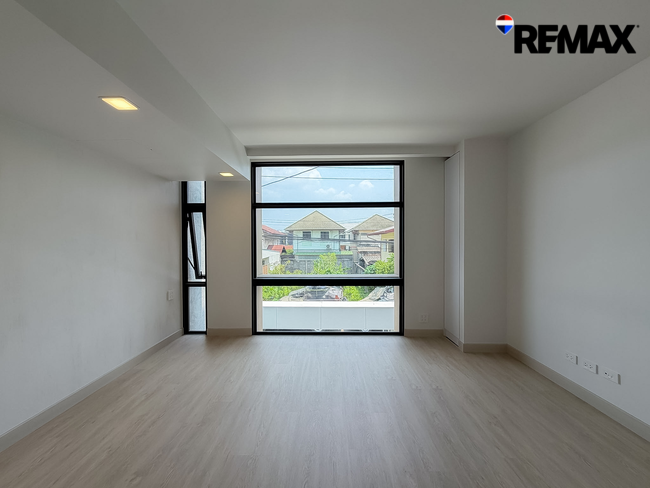 ทาวน์โฮมหรู 3.5 ชั้น The Cabinet 29 (เดอะ คาบิเน็ต ทเวนตีไนน์) ถนนประเสริฐมนูกิจ-รามอินทรา - เกษตร-นวมินทร์ พื้นที่ใช้สอยกว่า 250 ตร.ม.