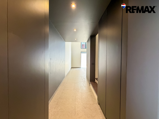 ทาวน์โฮมหรู 3.5 ชั้น The Cabinet 29 (เดอะ คาบิเน็ต ทเวนตีไนน์) ถนนประเสริฐมนูกิจ-รามอินทรา - เกษตร-นวมินทร์ พื้นที่ใช้สอยกว่า 250 ตร.ม.