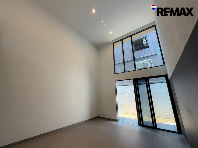 ทาวน์โฮมหรู 3.5 ชั้น The Cabinet 29 (เดอะ คาบิเน็ต ทเวนตีไนน์) ถนนประเสริฐมนูกิจ-รามอินทรา - เกษตร-นวมินทร์ พื้นที่ใช้สอยกว่า 250 ตร.ม.