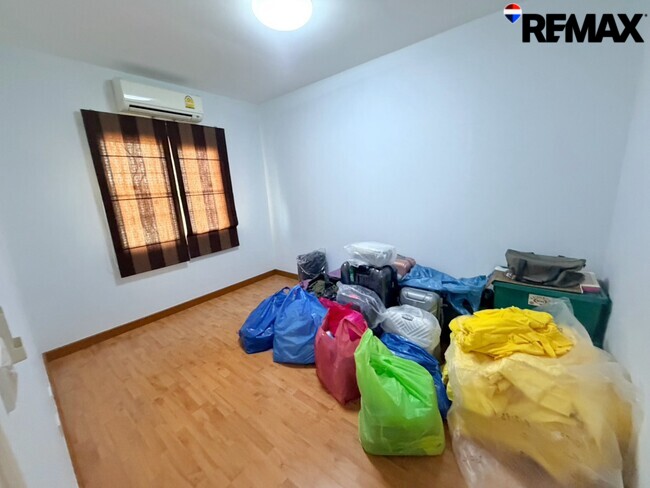 ขายด่วน! พฤกษาทาวน์ ราชพฤกษ์ 2.29 ล้าน พื้นที่ใช้สอย 130 ตร.ม. มีห้องอเนกประสงค์ บ้านสภาพดี พร้อมอยู่