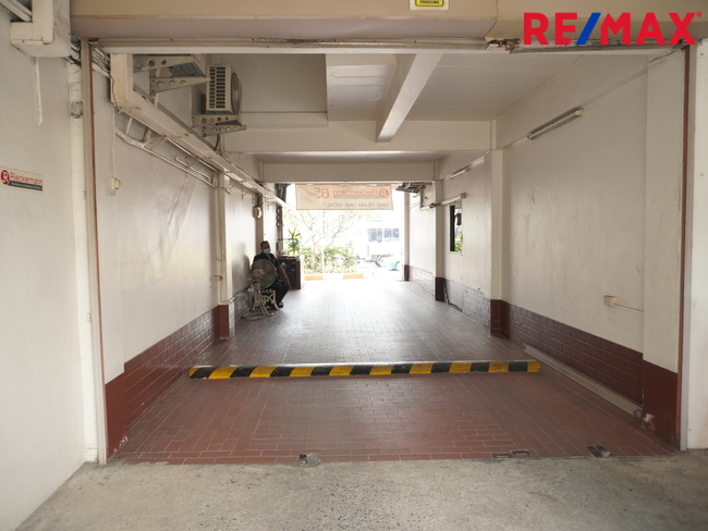 [PREMIUM SALE] ขายอาคารพาณิชย์ 6 คูหา 329 ตร.ว. ติดถนนศรีนครินทร์ / 6-Unit Commercial Building | 329 Sq. Wah | Srinakarin Main Road