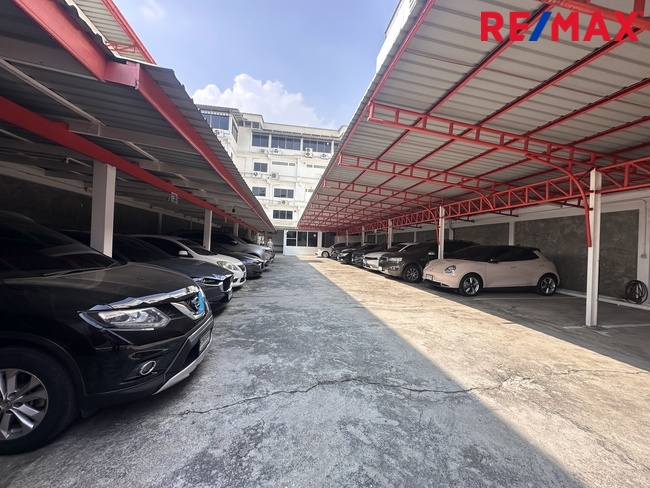 [PREMIUM SALE] ขายอาคารพาณิชย์ 6 คูหา 329 ตร.ว. ติดถนนศรีนครินทร์ / 6-Unit Commercial Building | 329 Sq. Wah | Srinakarin Main Road