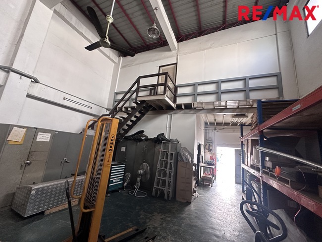 [PREMIUM SALE] ขายอาคารพาณิชย์ 6 คูหา 329 ตร.ว. ติดถนนศรีนครินทร์ / 6-Unit Commercial Building | 329 Sq. Wah | Srinakarin Main Road