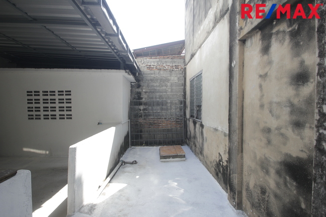 อาคารพาณิชย์สุขสวัสดิ์ บางปะแก้วดาวคะนอง ใกล้ถนนใหญ่เดินเข้าออกได้ รถไฟฟ้าบางปะแก้ว 3ชั้น 16วา รูปที่ดินถุงเงินถุงทอง อยู่อาศัย โกดังเก็บของ