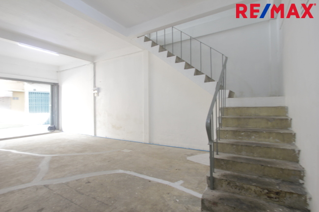 อาคารพาณิชย์สุขสวัสดิ์ บางปะแก้วดาวคะนอง ใกล้ถนนใหญ่เดินเข้าออกได้ รถไฟฟ้าบางปะแก้ว 3ชั้น 16วา รูปที่ดินถุงเงินถุงทอง อยู่อาศัย โกดังเก็บของ