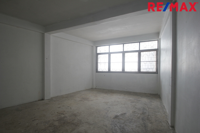 อาคารพาณิชย์สุขสวัสดิ์ บางปะแก้วดาวคะนอง ใกล้ถนนใหญ่เดินเข้าออกได้ รถไฟฟ้าบางปะแก้ว 3ชั้น 16วา รูปที่ดินถุงเงินถุงทอง อยู่อาศัย โกดังเก็บของ