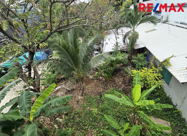 ขายอาคารพาณิชย์ 3.5 ชั้น 3 คูหา พระราม 2 ซอยสะแกงาม 35/3 พื้นที่ใหญ่ เหมาะทำธุรกิจ