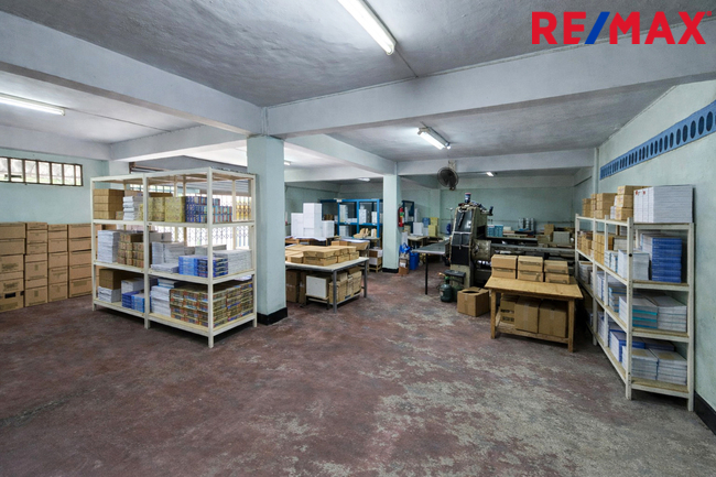 ขายอาคารพาณิชย์ 3.5 ชั้น 3 คูหา พระราม 2 ซอยสะแกงาม 35/3 พื้นที่ใหญ่ เหมาะทำธุรกิจ