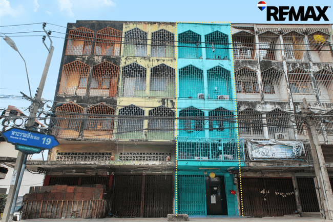 อาคารพาณิชย์ติดถนนพระราม 2 ทำเลค้าขาย ใกล้ทางด่วน ราคาพิเศษเพียง 4.3 ล้าน