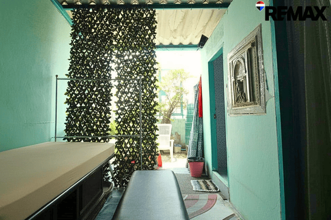 อาคารพาณิชย์ติดถนนพระราม 2 ทำเลค้าขาย ใกล้ทางด่วน ราคาพิเศษเพียง 4.3 ล้าน