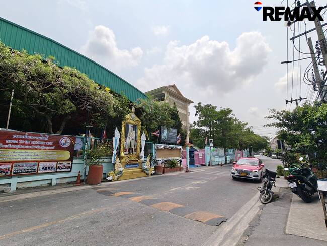 ขาย อาคารพาณิชย์ ติดถนนประชาอุทิศ ซ.27 ทำเลทองค้าขายดี ตรงข้าม ร.ร.ชูสินทองประดิษฐ์อนุสรณ์ สวยสภาพดีมาก