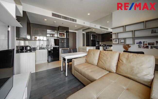 ขายคอนโดสุขุมวิท 𝗘𝗱𝗴𝗲 𝗦𝘂𝗸𝗵𝘂𝗺𝘃𝗶𝘁 𝟮𝟯 (ห้องมุม) วิวดี แต่งสวย ราคาดีที่สุด ติด BTS อโศก และ MRT สุขุมวิท